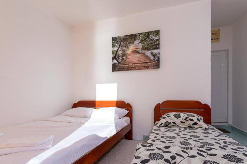 Studio Apartmani Rafailovici * Rafailovici